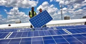 印度政府變臉，對中國光伏產品加稅高達70%