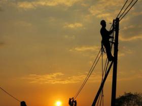 山西新一輪農網改造升級兩年攻堅戰提前完工