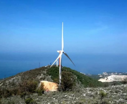 上海電力首個歐洲風電項目圓滿完成第一臺風機吊裝