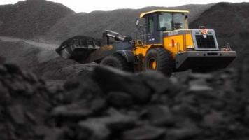 國家發改委等相關管理部門召開會議，研究部署平抑煤價上漲