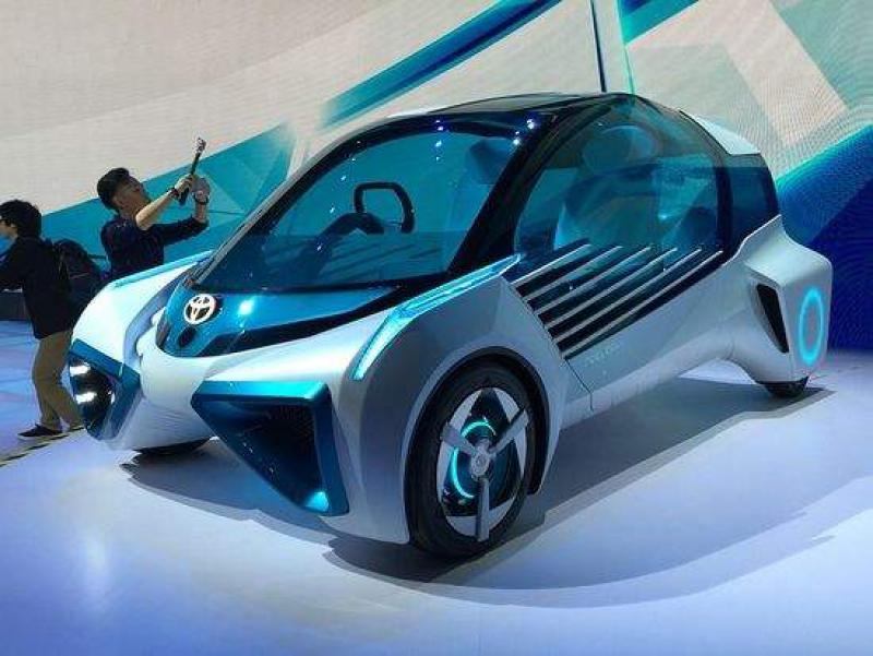 嚴控新增燃油車產能 推動新能源汽車有序發(fā)展