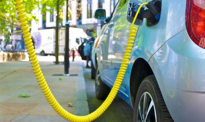 到2040年，英國將引領綠色能源產業，擁有3600萬輛電動汽車