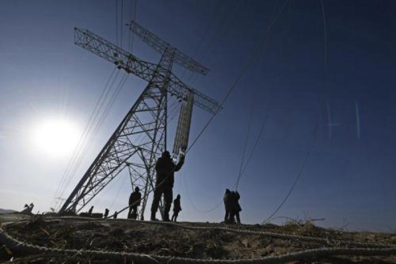 昌吉－古泉±1100千伏特高壓工程全線通電