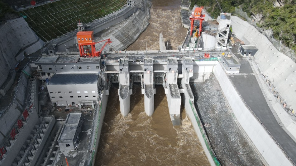 中國電建成都院綽斯甲水電站實現(xiàn)下閘蓄水重要節(jié)點目標(biāo)